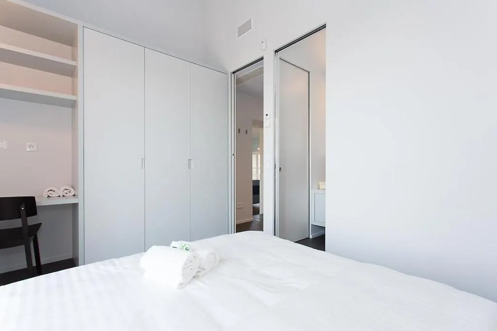 Top floor2 beds w/sea wiew Cannes Apartament