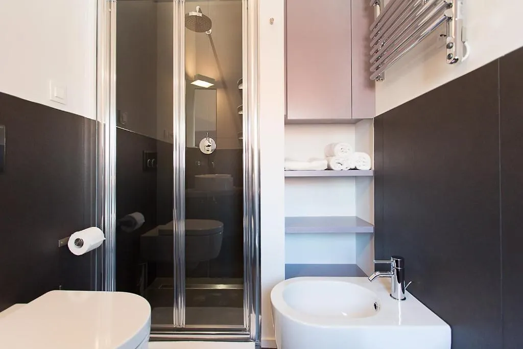 Top floor2 beds w/sea wiew Cannes Apartament