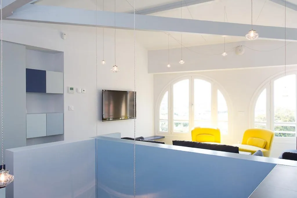 Top floor2 beds w/sea wiew Cannes 0*,  Francja