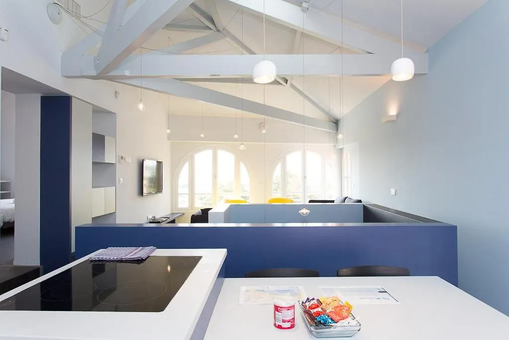 Top floor2 beds w/sea wiew Cannes